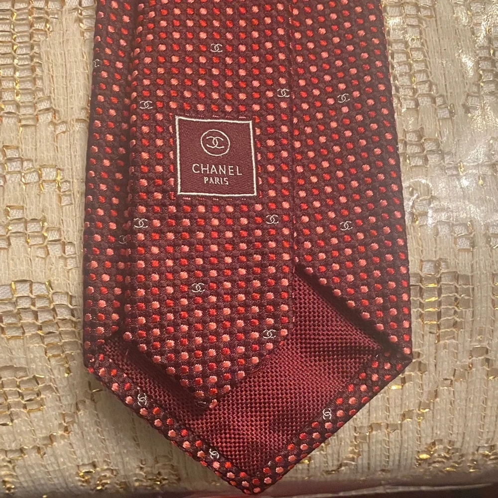 CHANEL Burgundy Microdot Silk Tie